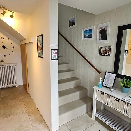 B&B Rooms Husavik 1 Экстерьер фото