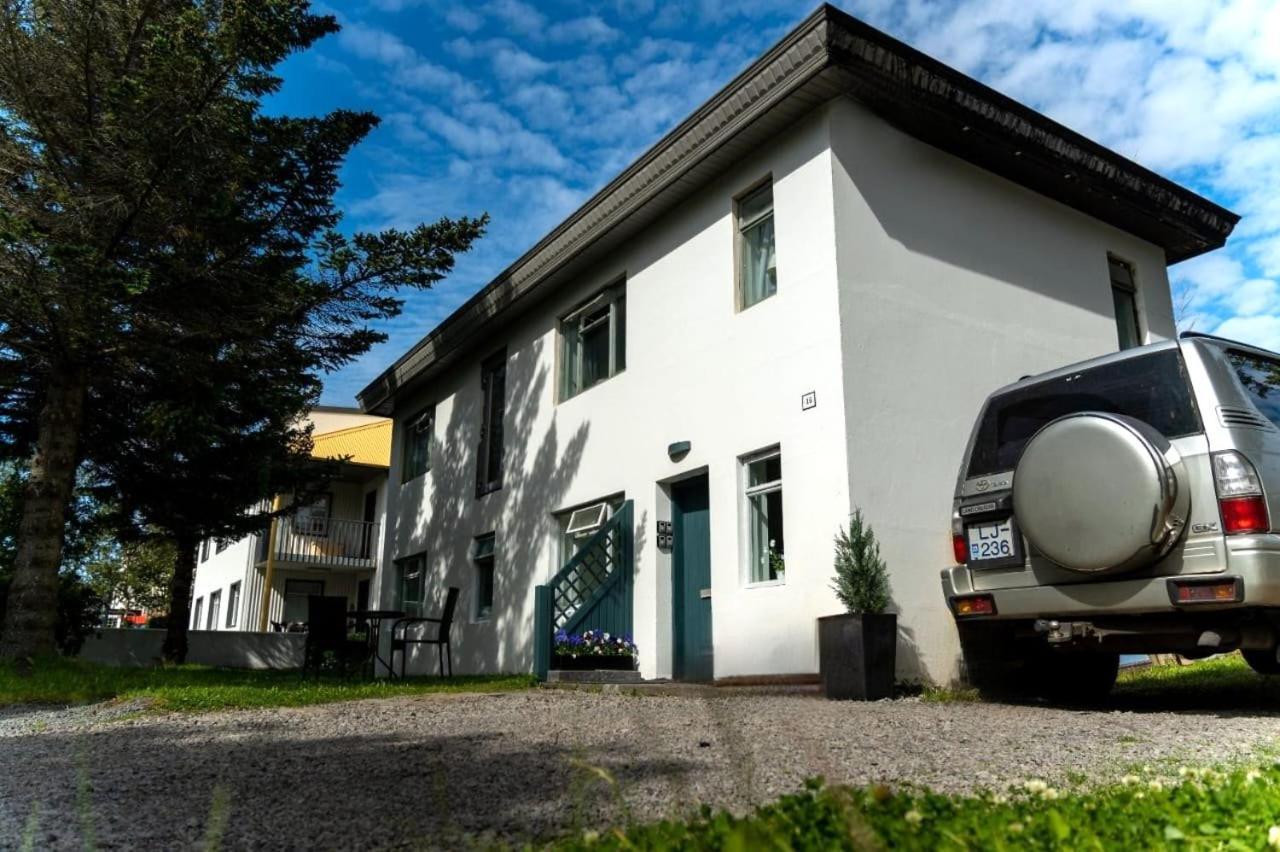 B&B Rooms Husavik 1 Экстерьер фото