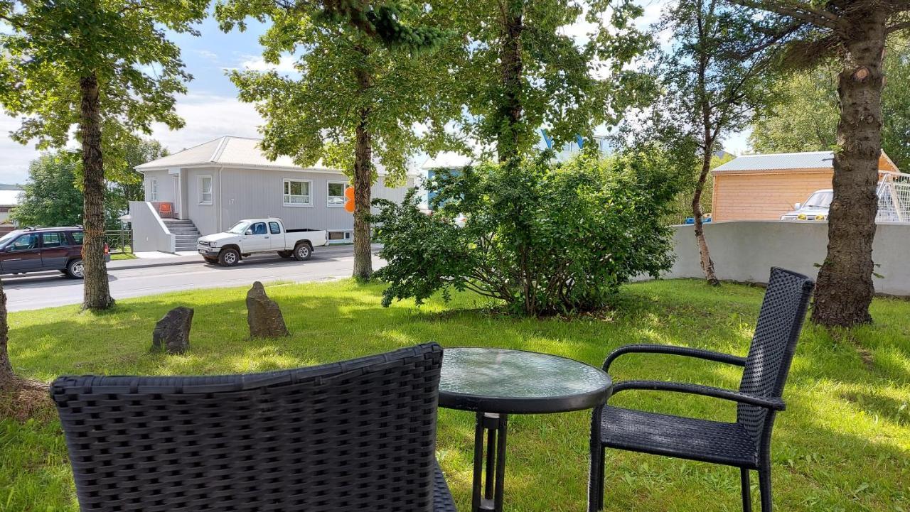 B&B Rooms Husavik 1 Экстерьер фото