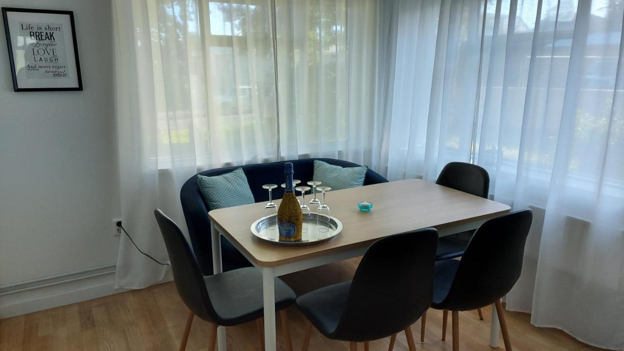 B&B Rooms Husavik 1 Экстерьер фото