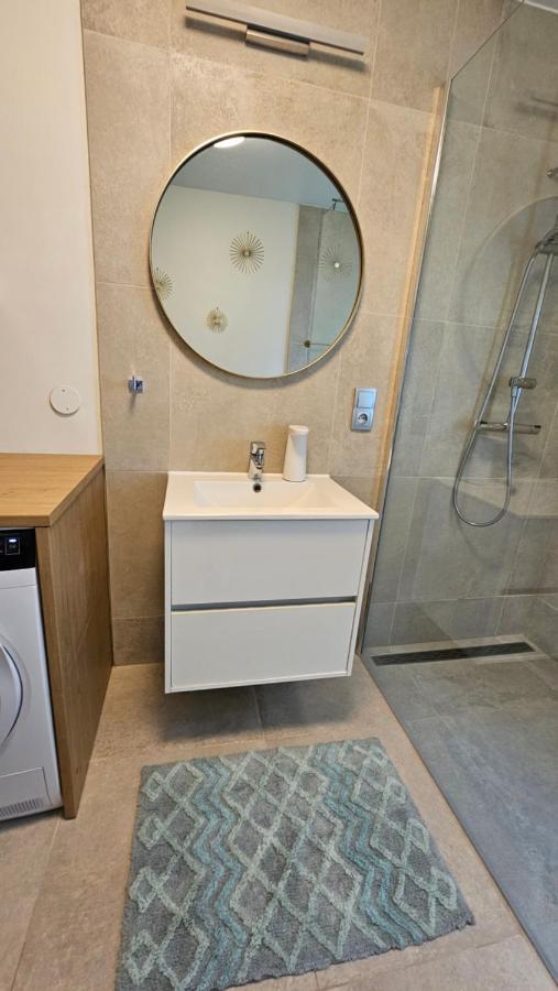 B&B Rooms Husavik 1 Экстерьер фото